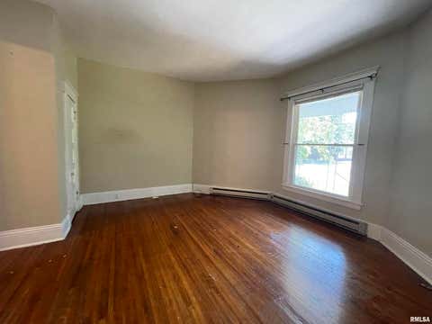 Tiny photo for 209 N Springer Street, Carbondale, IL 62901 (MLS # 12651779)