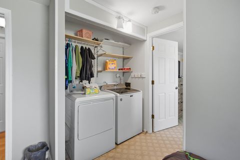 Tiny photo for 2312 Hyde Court, Schaumburg, IL 60194 (MLS # 12508178)