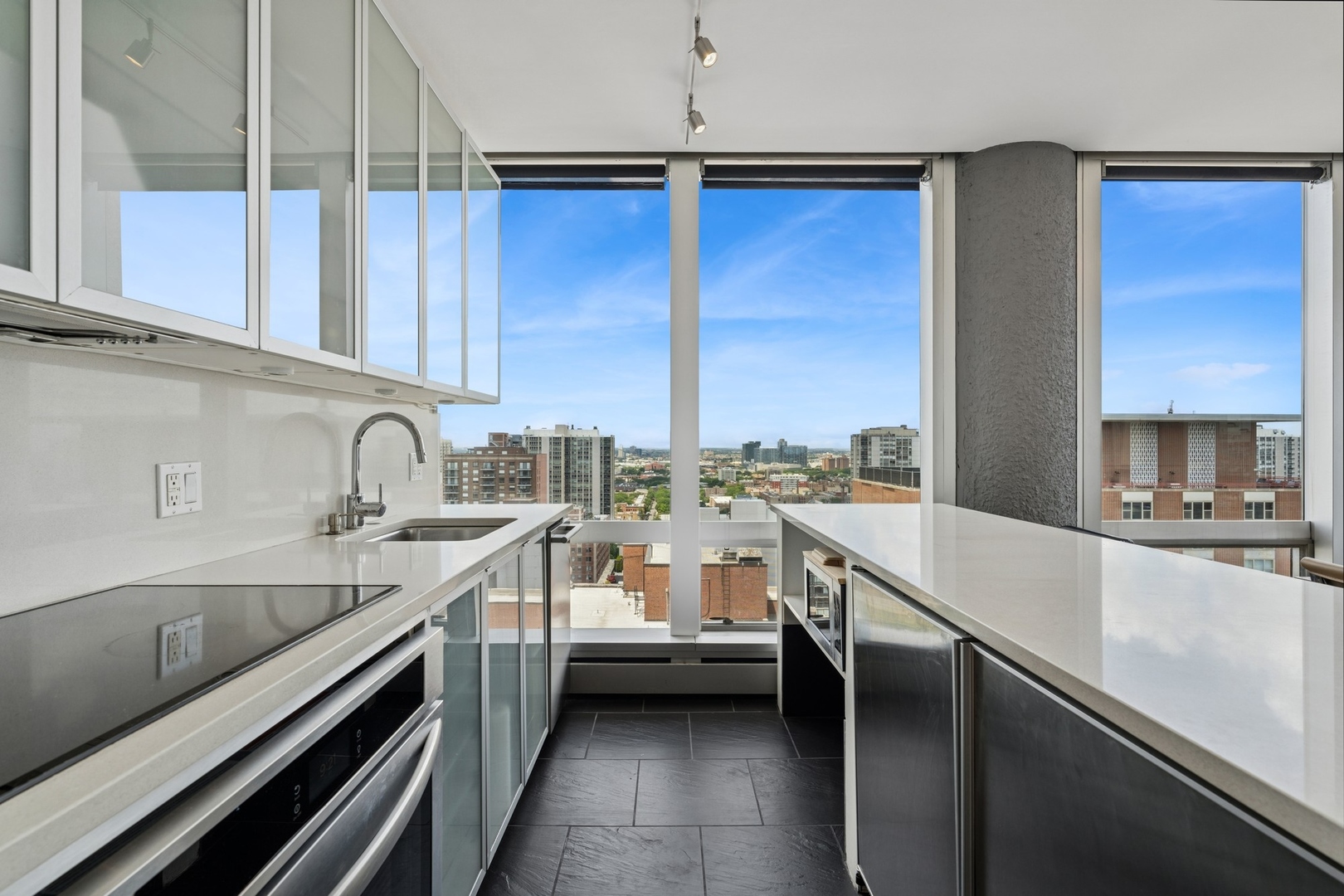 1300 N ASTOR Street 26C