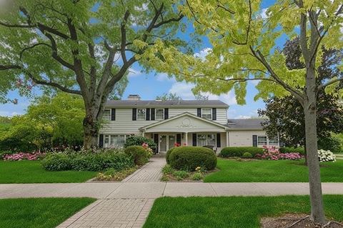 629 Courtland Circle Western Springs IL 60558