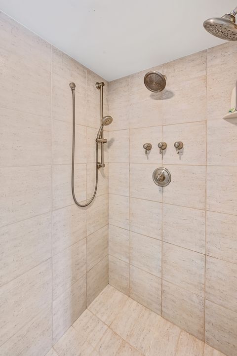 Tiny photo for 629 Courtland Circle, Western Springs, IL 60558 (MLS # 12596266)