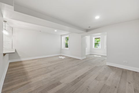 Tiny photo for 6335 N Magnolia Avenue #G, Chicago, IL 60660 (MLS # 12745803)
