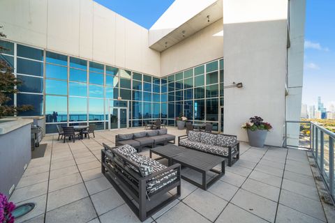 Tiny photo for 1629 S Prairie Avenue #1504, Chicago, IL 60616 (MLS # 12555222)