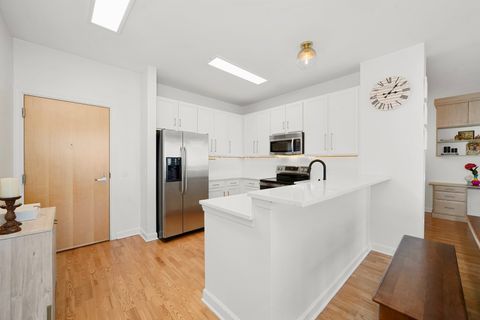 Tiny photo for 1629 S Prairie Avenue #1504, Chicago, IL 60616 (MLS # 12555222)