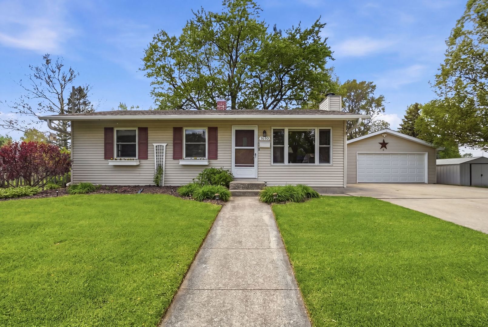 1610 SUNRISE Drive