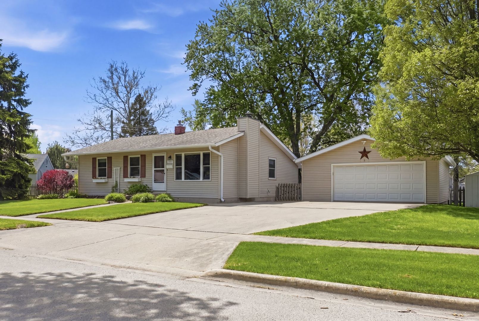 1610 SUNRISE Drive