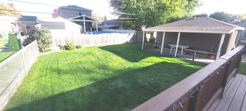 Tiny photo for 9835 St. Louis Avenue, Evergreen Park, IL 60805 (MLS # 12505013)