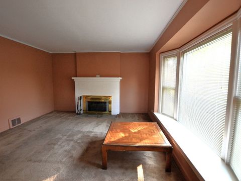 Tiny photo for 9835 St. Louis Avenue, Evergreen Park, IL 60805 (MLS # 12505013)