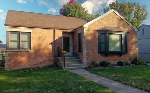 Tiny photo for 9835 St. Louis Avenue, Evergreen Park, IL 60805 (MLS # 12505013)