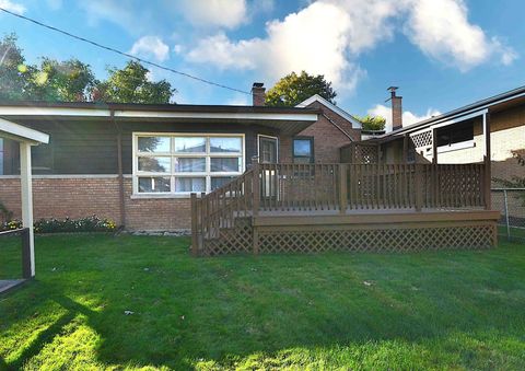 Tiny photo for 9835 St. Louis Avenue, Evergreen Park, IL 60805 (MLS # 12505013)