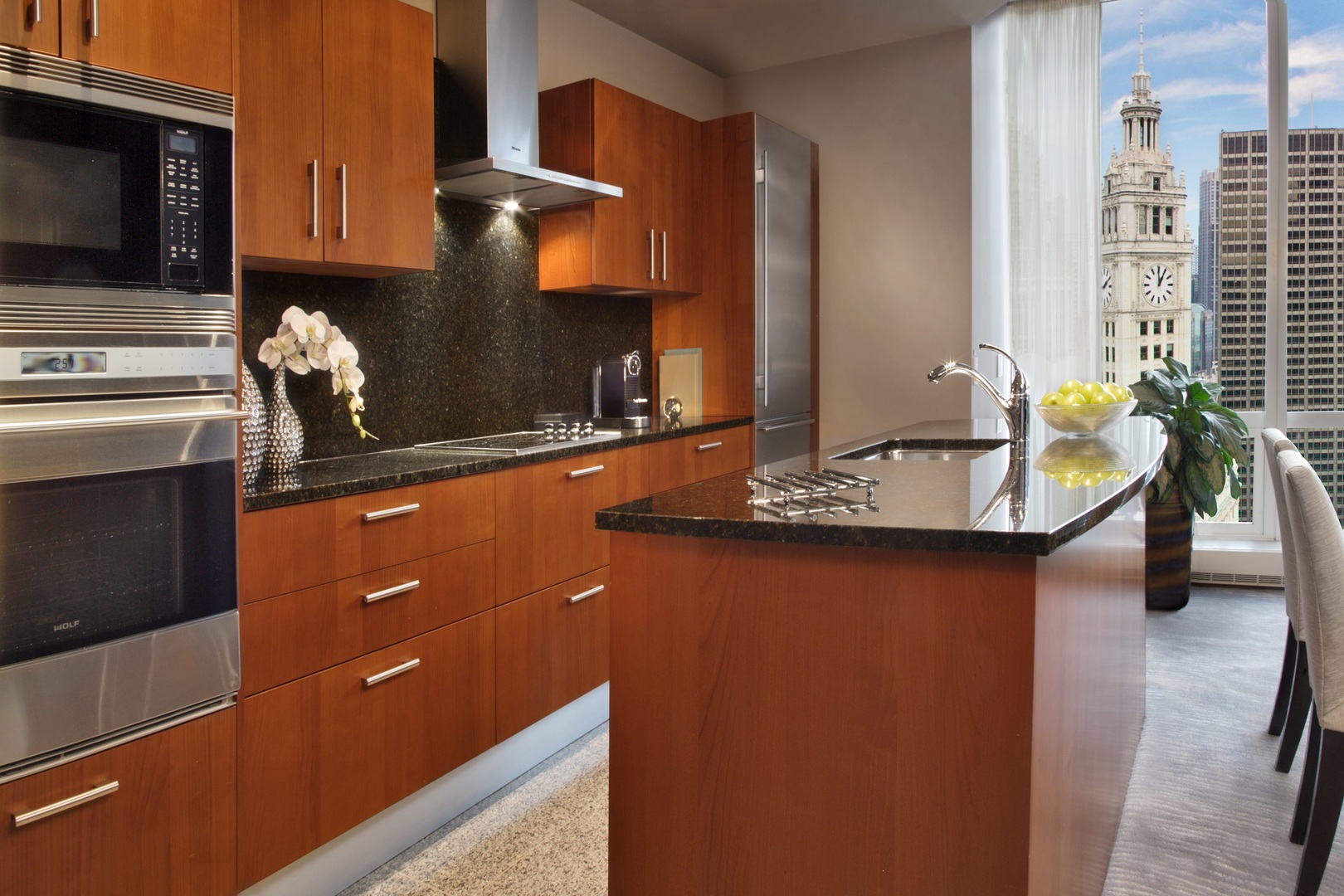 401 N Wabash Avenue 2704