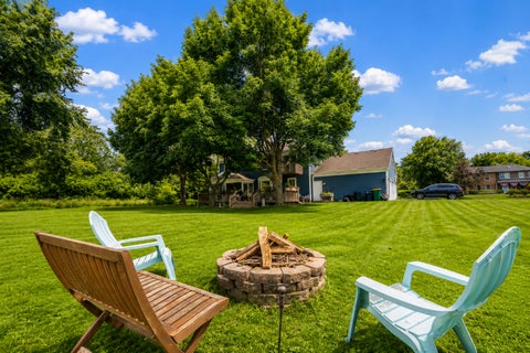 Tiny photo for 6 Heather Lane, Hawthorn Woods, IL 60047 (MLS # 12792545)