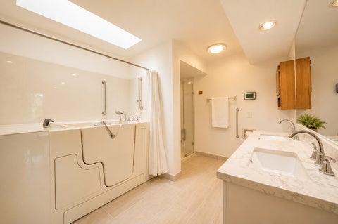 Tiny photo for 6 Heather Lane, Hawthorn Woods, IL 60047 (MLS # 12792545)