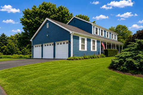 Tiny photo for 6 Heather Lane, Hawthorn Woods, IL 60047 (MLS # 12792545)
