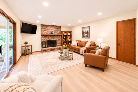 Tiny photo for 6 Heather Lane, Hawthorn Woods, IL 60047 (MLS # 12792545)