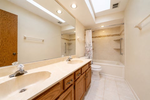 Tiny photo for 6 Heather Lane, Hawthorn Woods, IL 60047 (MLS # 12792545)