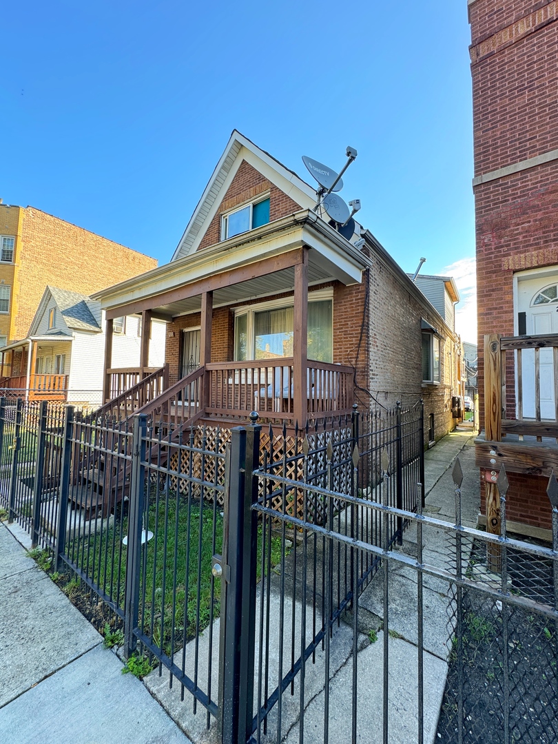 1249 S Kolin Avenue