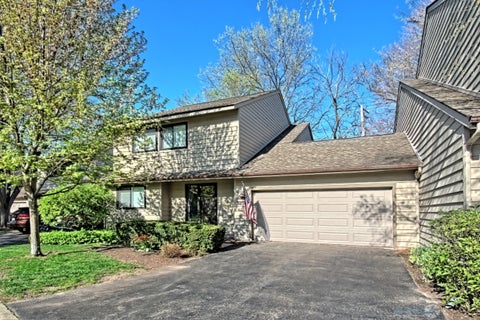 Photo of 1596 Kirkwood Drive, Geneva, IL 60134 (MLS # 12441475)