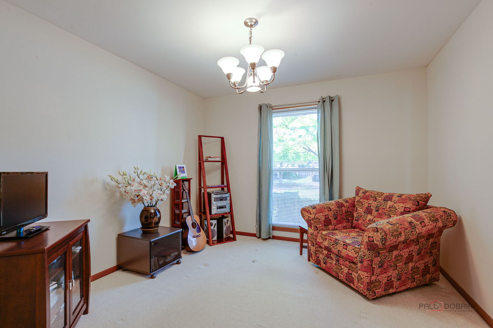 305 N Fiore Parkway