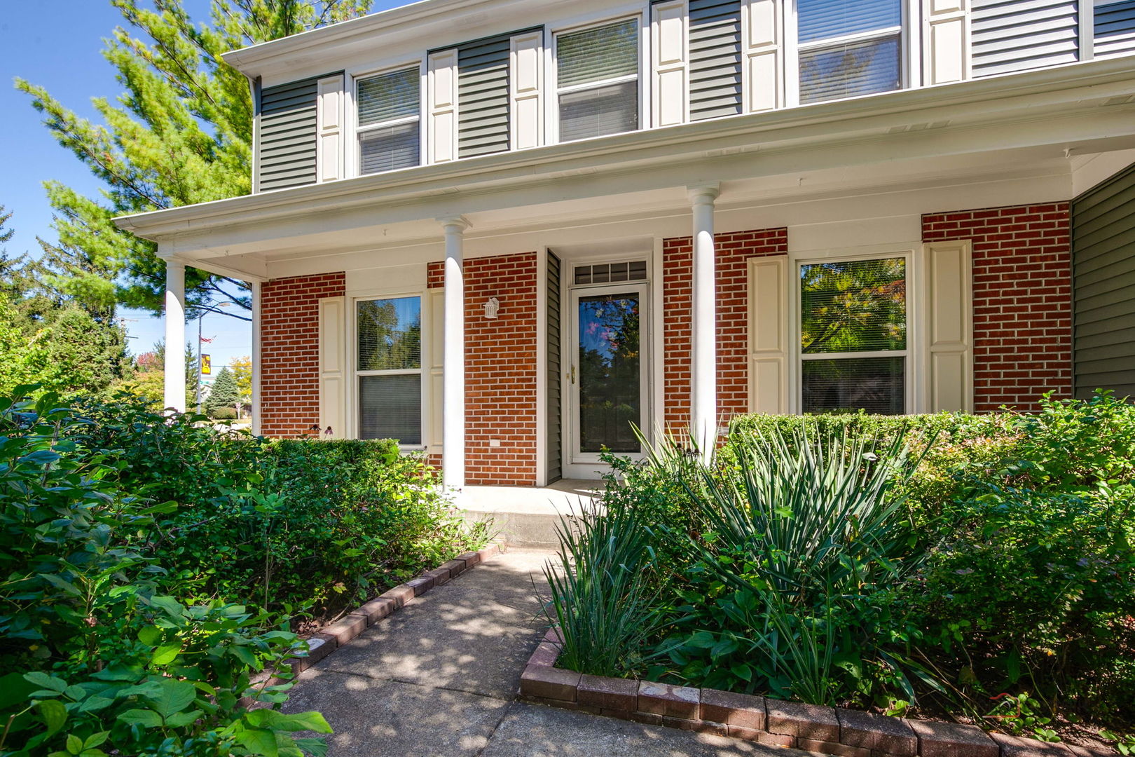 305 N Fiore Parkway