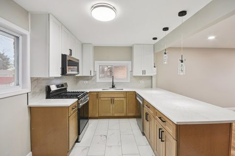 Tiny photo for 3120 Wilshire Avenue, Markham, IL 60428 (MLS # 12583774)