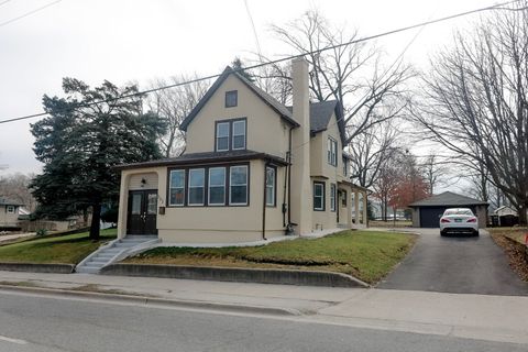 Single Family Residence in Thornton IL 303 Margaret Street.jpg