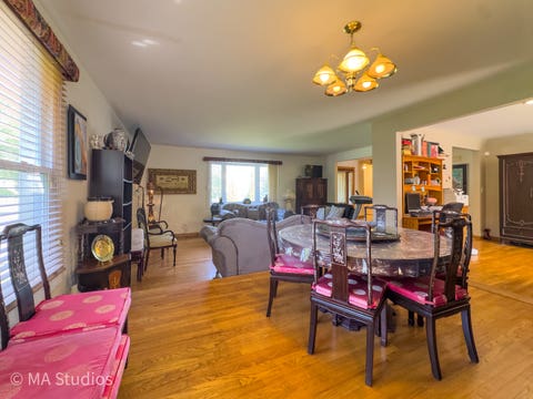 Tiny photo for 1100 S Cherrywood Drive S, Mount Prospect, IL 60056 (MLS # 12703919)