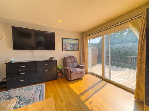 Tiny photo for 1100 S Cherrywood Drive S, Mount Prospect, IL 60056 (MLS # 12703919)