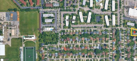 Tiny photo for 1100 S Cherrywood Drive S, Mount Prospect, IL 60056 (MLS # 12703919)