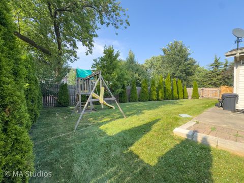 Tiny photo for 1100 S Cherrywood Drive S, Mount Prospect, IL 60056 (MLS # 12703919)