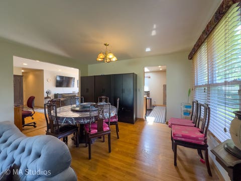 Tiny photo for 1100 S Cherrywood Drive S, Mount Prospect, IL 60056 (MLS # 12703919)