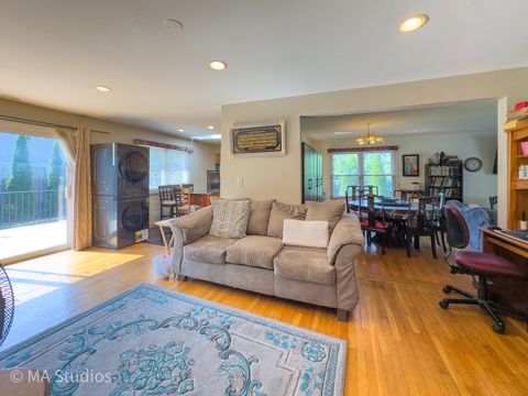 Tiny photo for 1100 S Cherrywood Drive S, Mount Prospect, IL 60056 (MLS # 12703919)