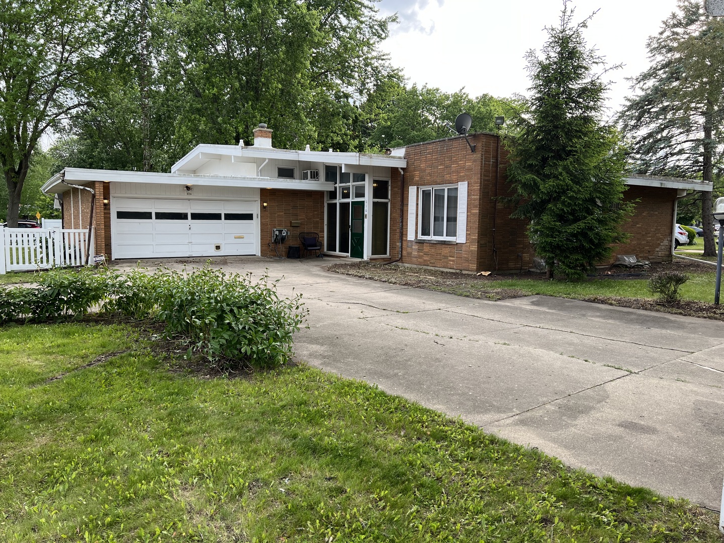 616 Seneca Drive