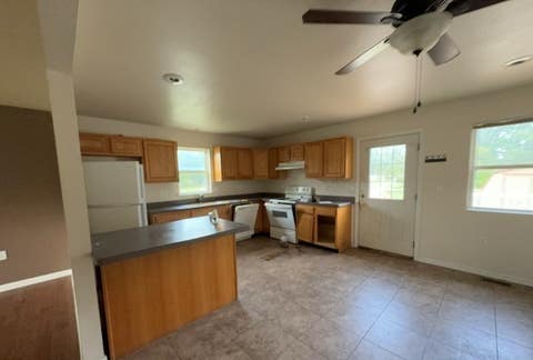 Tiny photo for 557 N Hickory Street, Centralia, IL 62801 (MLS # 12718055)