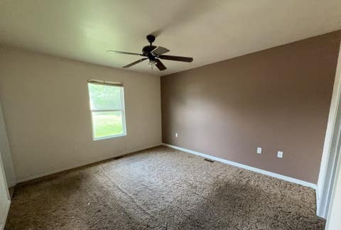 Tiny photo for 557 N Hickory Street, Centralia, IL 62801 (MLS # 12718055)