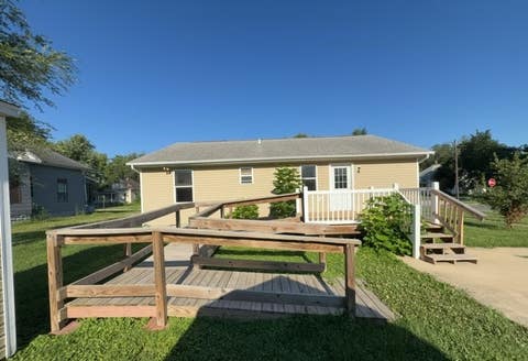 Tiny photo for 557 N Hickory Street, Centralia, IL 62801 (MLS # 12718055)