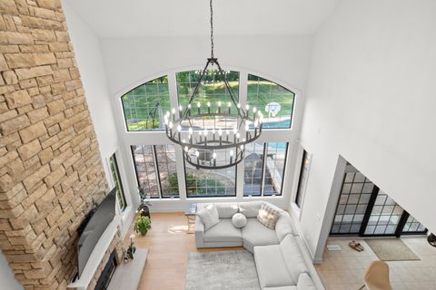 Tiny photo for 3818 Grand View Court, St. Charles, IL 60175 (MLS # 12583332)