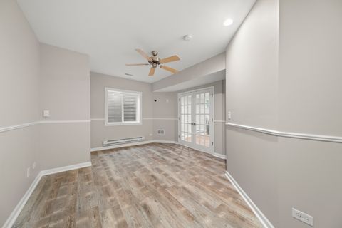 Tiny photo for 3818 Grand View Court, St. Charles, IL 60175 (MLS # 12583332)