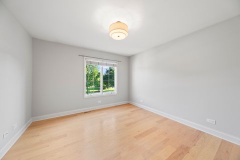 Tiny photo for 3818 Grand View Court, St. Charles, IL 60175 (MLS # 12583332)