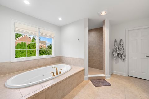 Tiny photo for 3818 Grand View Court, St. Charles, IL 60175 (MLS # 12583332)