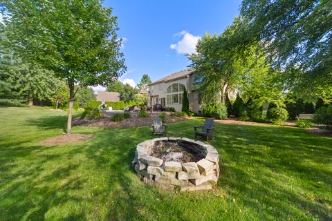 Tiny photo for 3818 Grand View Court, St. Charles, IL 60175 (MLS # 12583332)