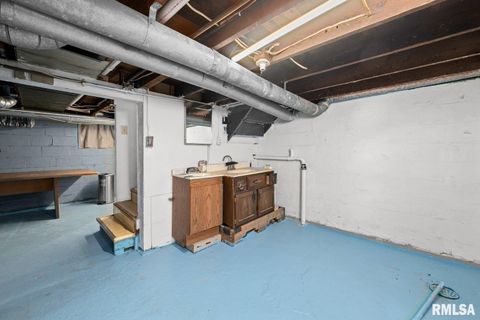 Tiny photo for 2701 47TH Street, Moline, IL 61265 (MLS # QC4269821)