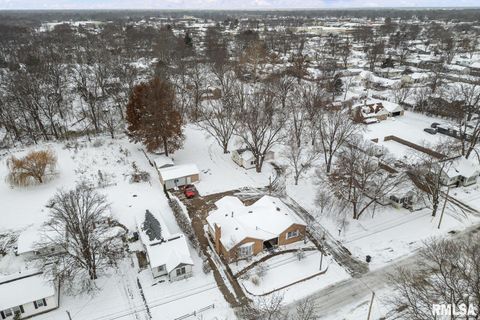 Tiny photo for 2701 47TH Street, Moline, IL 61265 (MLS # QC4269821)