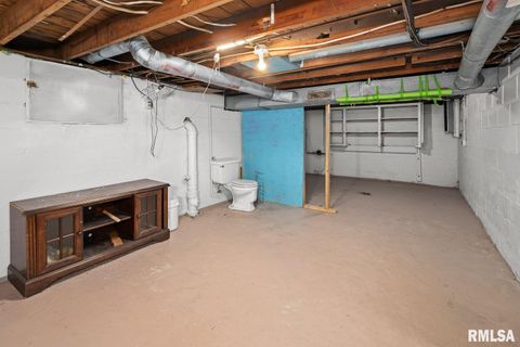 Tiny photo for 2701 47TH Street, Moline, IL 61265 (MLS # QC4269821)