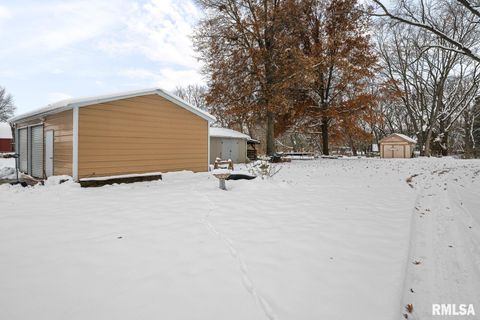 Tiny photo for 2701 47TH Street, Moline, IL 61265 (MLS # QC4269821)