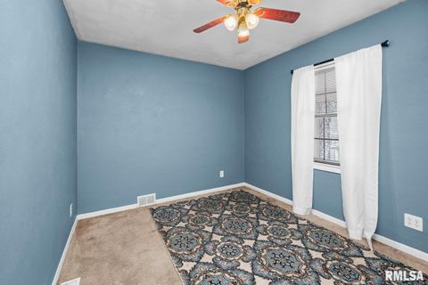 Tiny photo for 2701 47TH Street, Moline, IL 61265 (MLS # QC4269821)