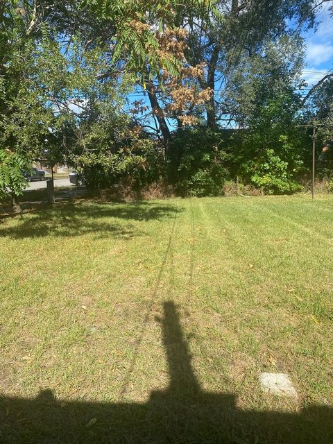 Tiny photo for 9157 S Marquette Avenue, Chicago, IL 60617 (MLS # 12491631)