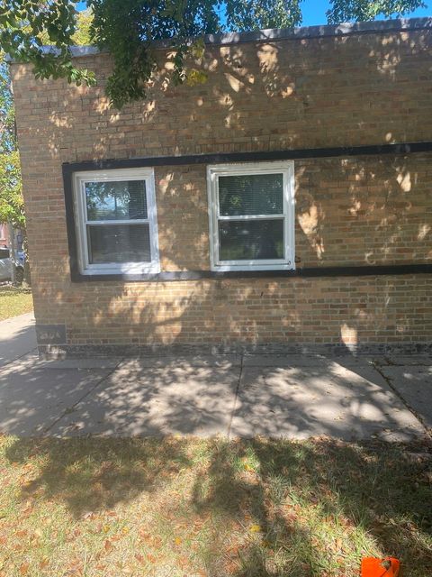 9157 S Marquette Avenue Chicago IL 60617