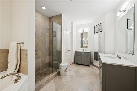 Tiny photo for 30 W Erie Street #601, Chicago, IL 60654 (MLS # 12587075)