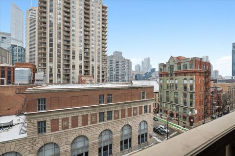 Tiny photo for 30 W Erie Street #601, Chicago, IL 60654 (MLS # 12587075)